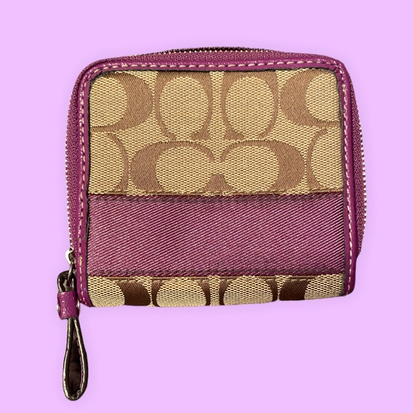 Vintage Coach wallet - Picture 2 of 5